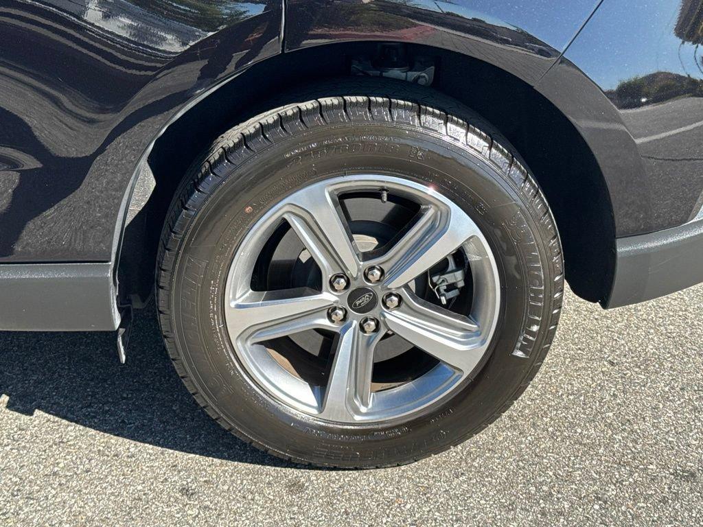 Used 2024 Ford Edge SEL