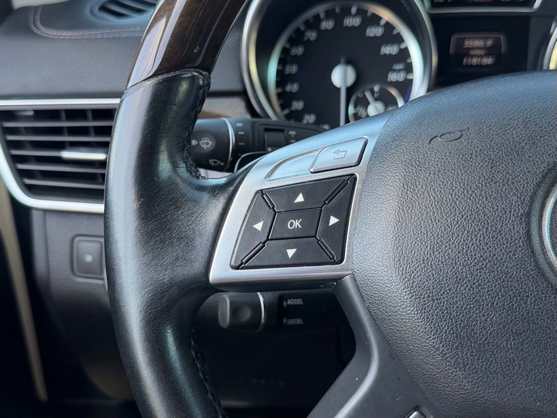 2013 Mercedes-Benz GL-Class GL 450 4MATIC — 118,184 Miles | Basic Tier