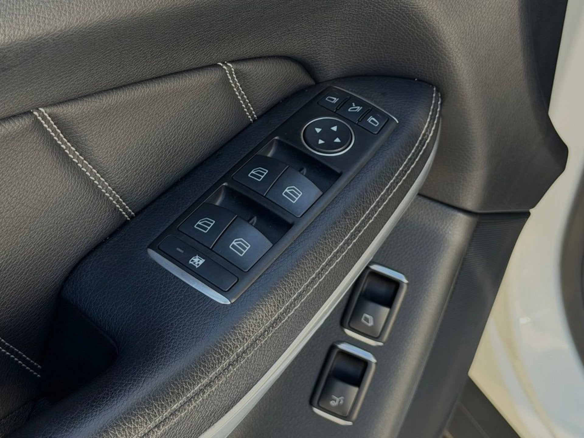 2013 Mercedes-Benz GL-Class GL 450 4MATIC — 118,184 Miles | Basic Tier