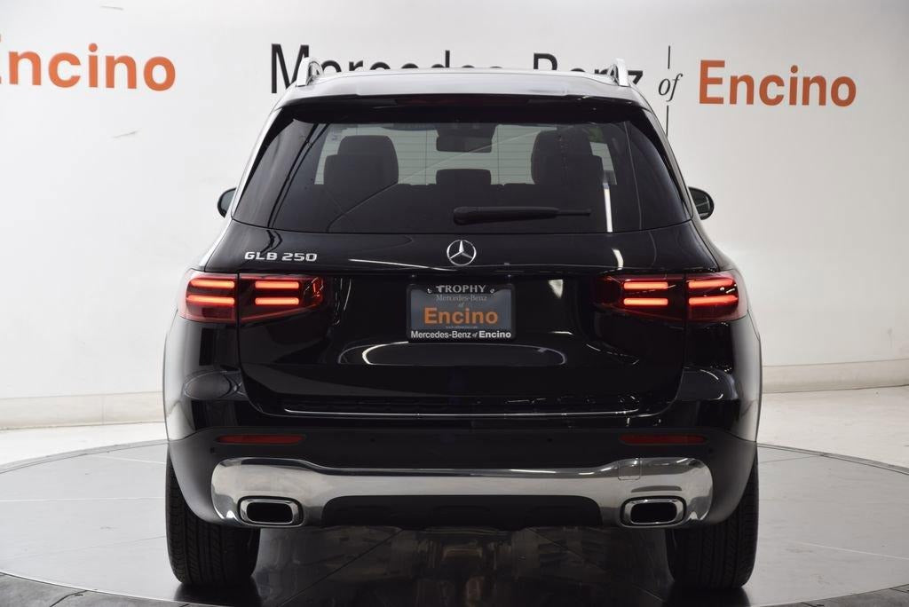2026 Mercedes-Benz GLB GLB 250 — 2,564 Miles | Executive Tier