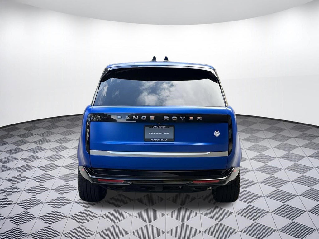 2023 Land Rover Range Rover SV — 26,124 Miles | MoldnFly Ultra Luxury