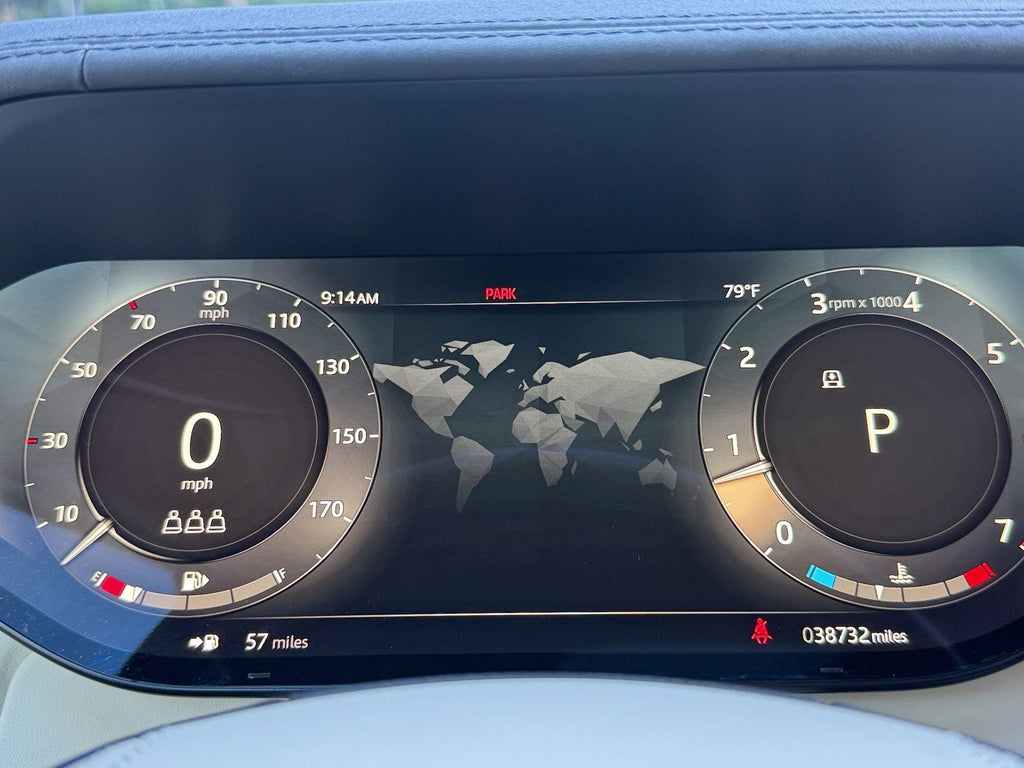 2023 Land Rover Range Rover SE — 38,583 Miles | MoldnFly Luxury