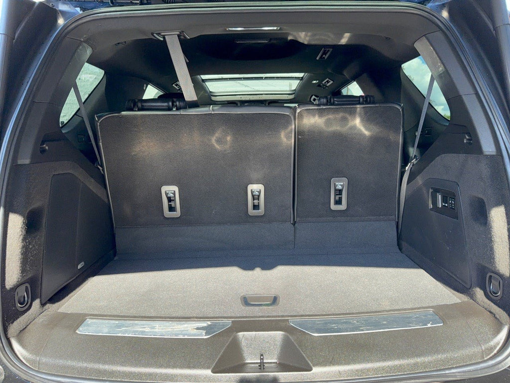 2023 Cadillac Escalade 4WD Sport — 33,305 Miles | MoldnFly Luxury