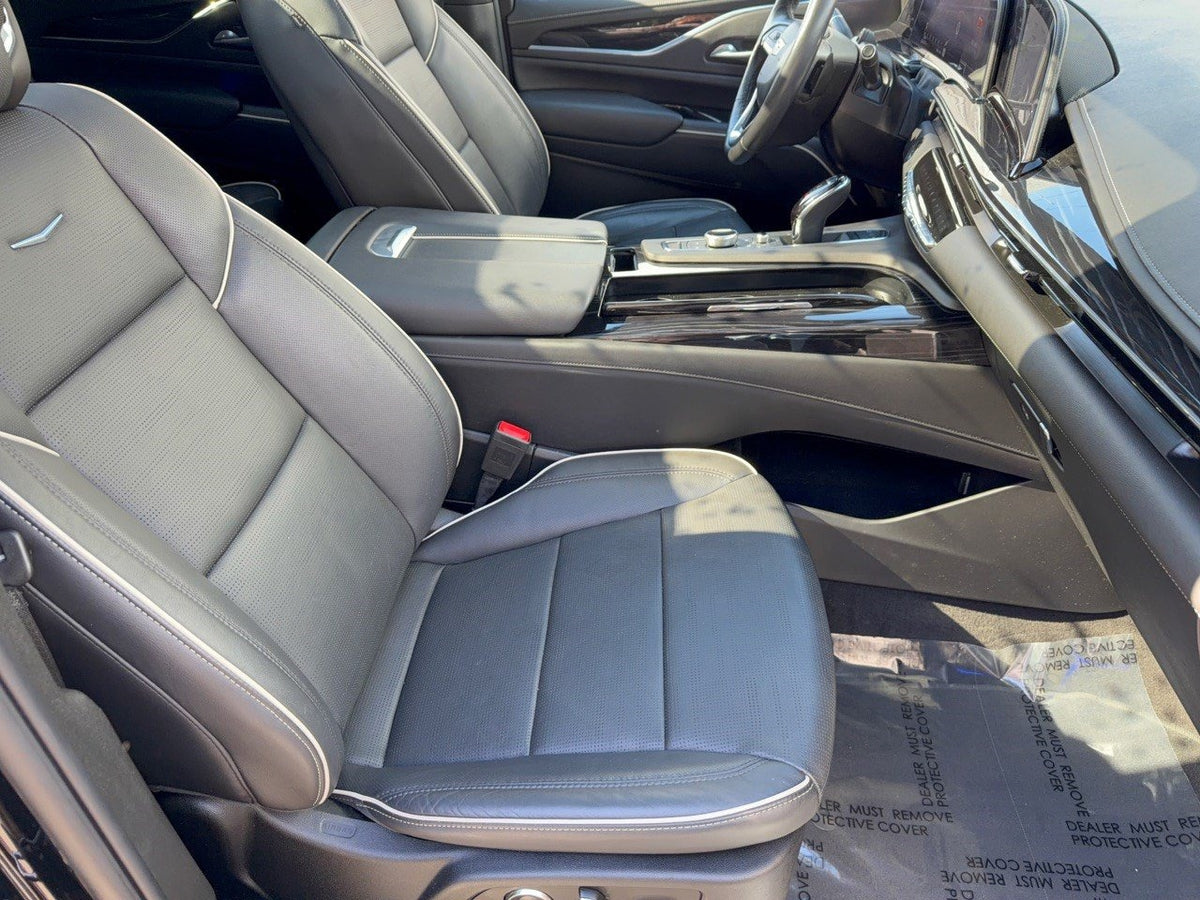 2023 Cadillac Escalade 4WD Sport — 33,305 Miles | MoldnFly Luxury