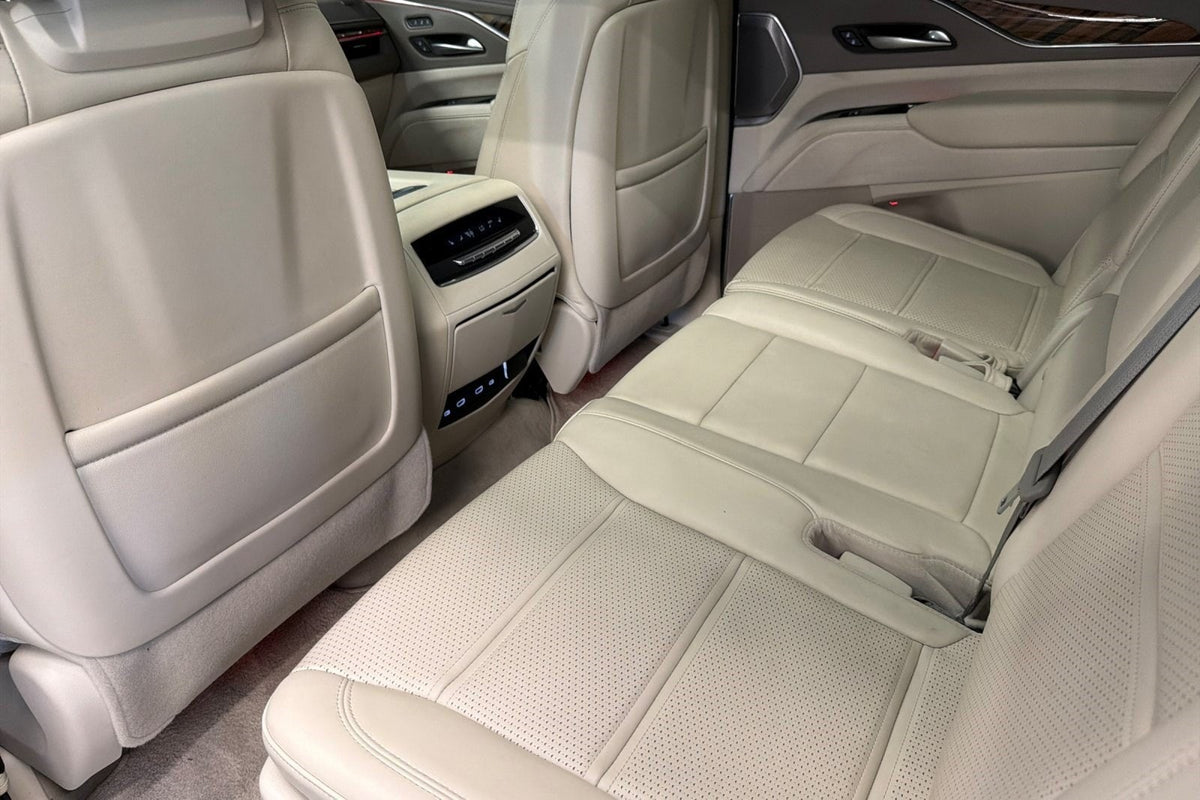 2022 Cadillac Escalade Sport Platinum 4WD — 29,627 Miles | MoldnFly Luxury