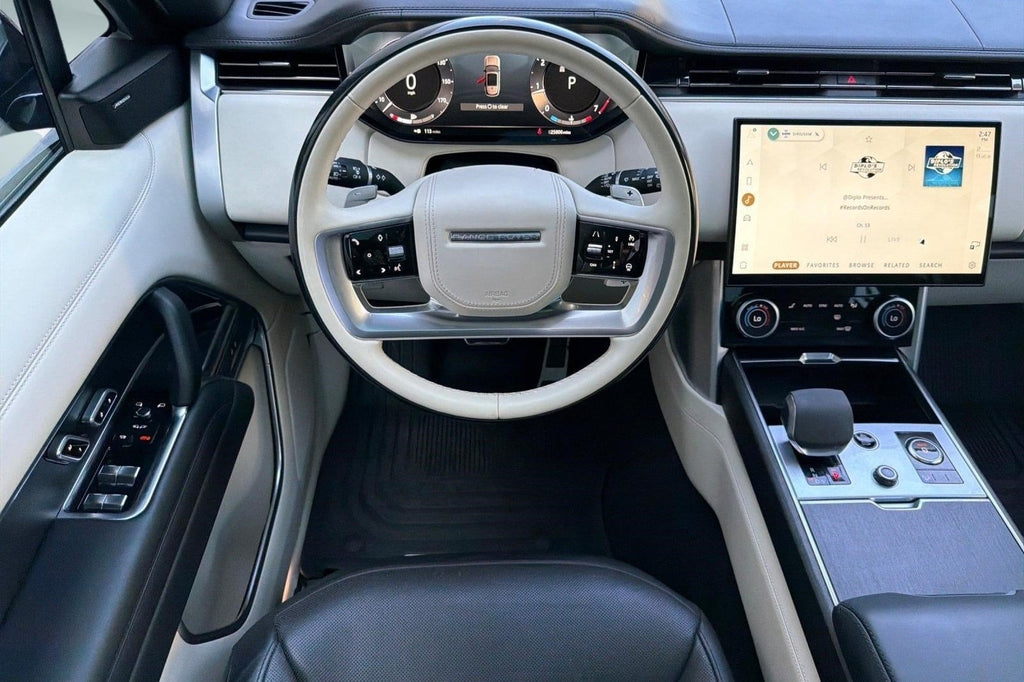 2023 Land Rover Range Rover P400 SE SWB — 25,081 Miles | MoldnFly Luxury