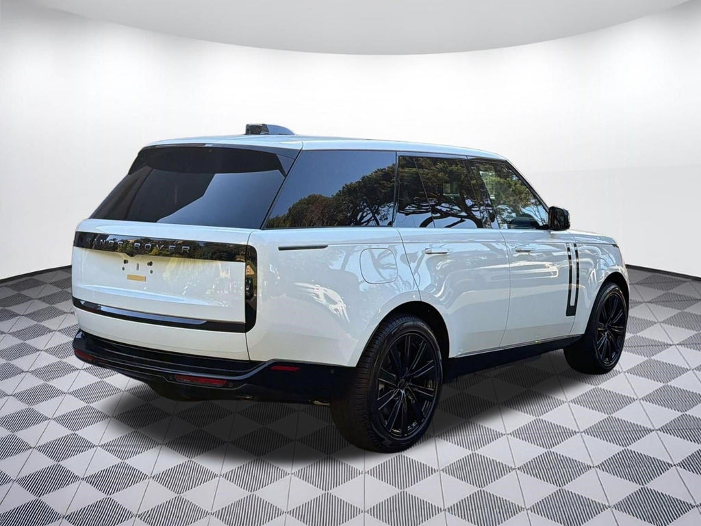 2026 Land Rover Range Rover SE — 12 Miles | MoldnFly Ultra Luxury