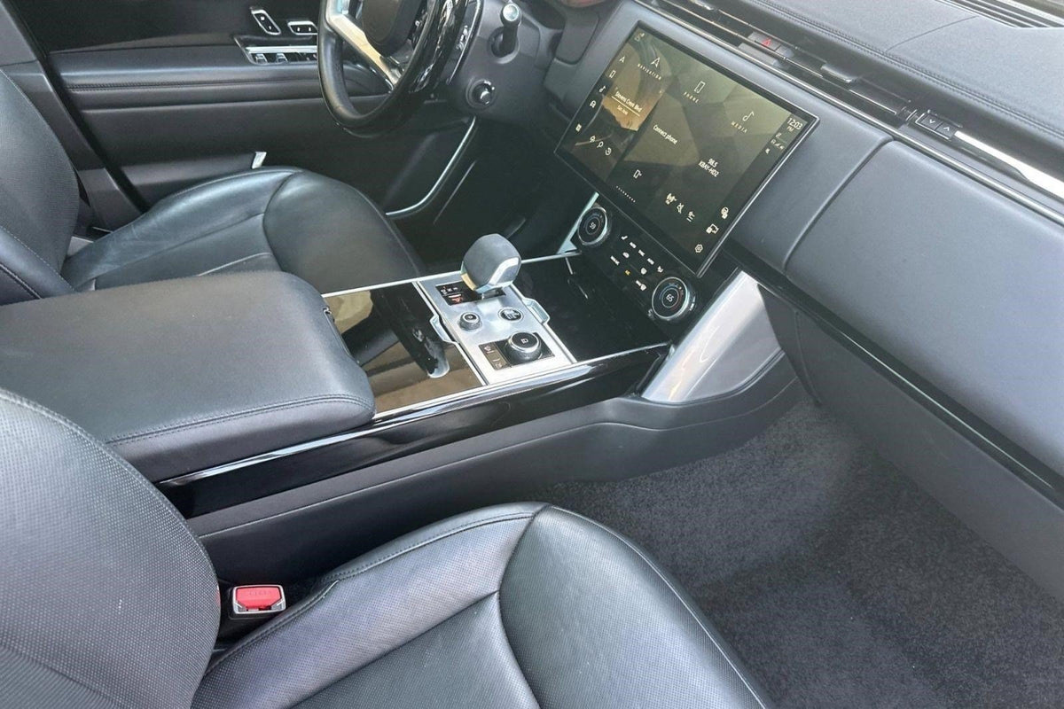 2023 Land Rover Range Rover P400 SE LWB 7 Seat — 42,106 Miles | MoldnFly Luxury