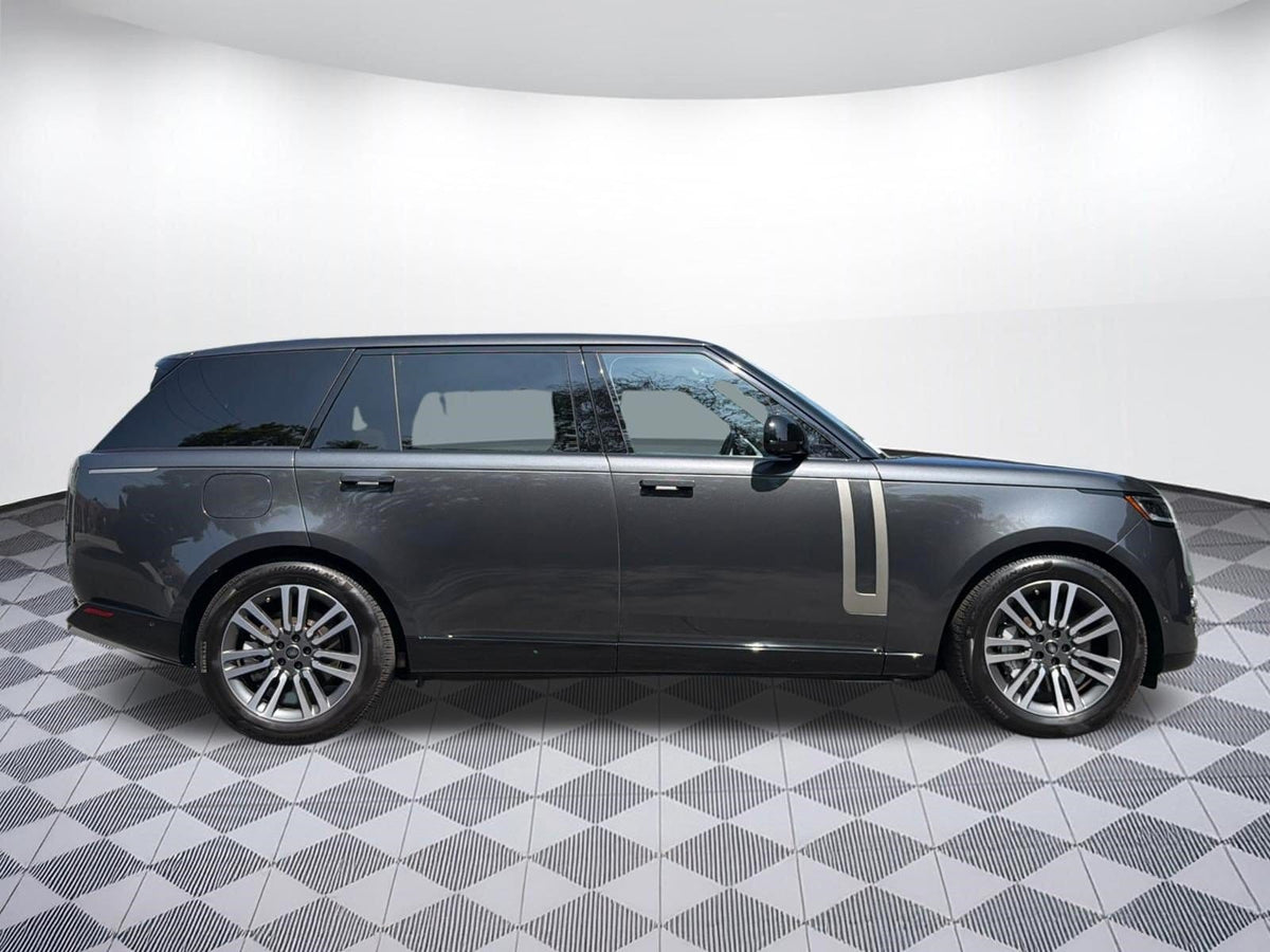 2025 Land Rover Range Rover P530 SE LWB 7 Seat — 14,017 Miles | MoldnFly Ultra Luxury