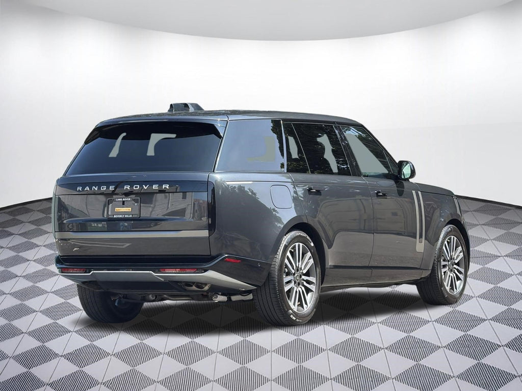 2025 Land Rover Range Rover P530 SE LWB 7 Seat — 14,017 Miles | MoldnFly Ultra Luxury