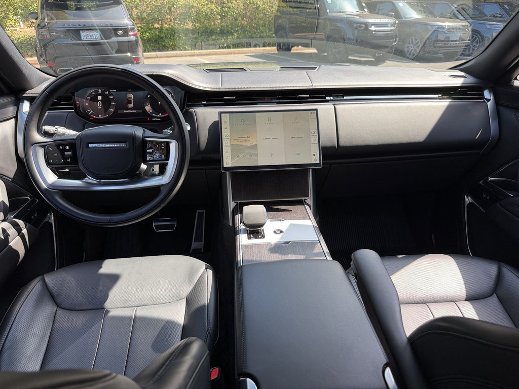 2025 Land Rover Range Rover P400 SE LWB 7 Seat — 14,692 Miles | MoldnFly Ultra Luxury
