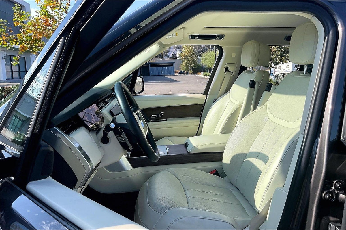 2024 Land Rover Range Rover P530 SE SWB — 41,818 Miles | MoldnFly Luxury