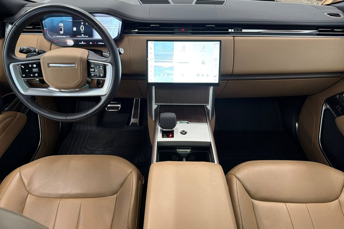 2025 Land Rover Range Rover P530 SE LWB 7 Seat — 14,017 Miles | MoldnFly Ultra Luxury