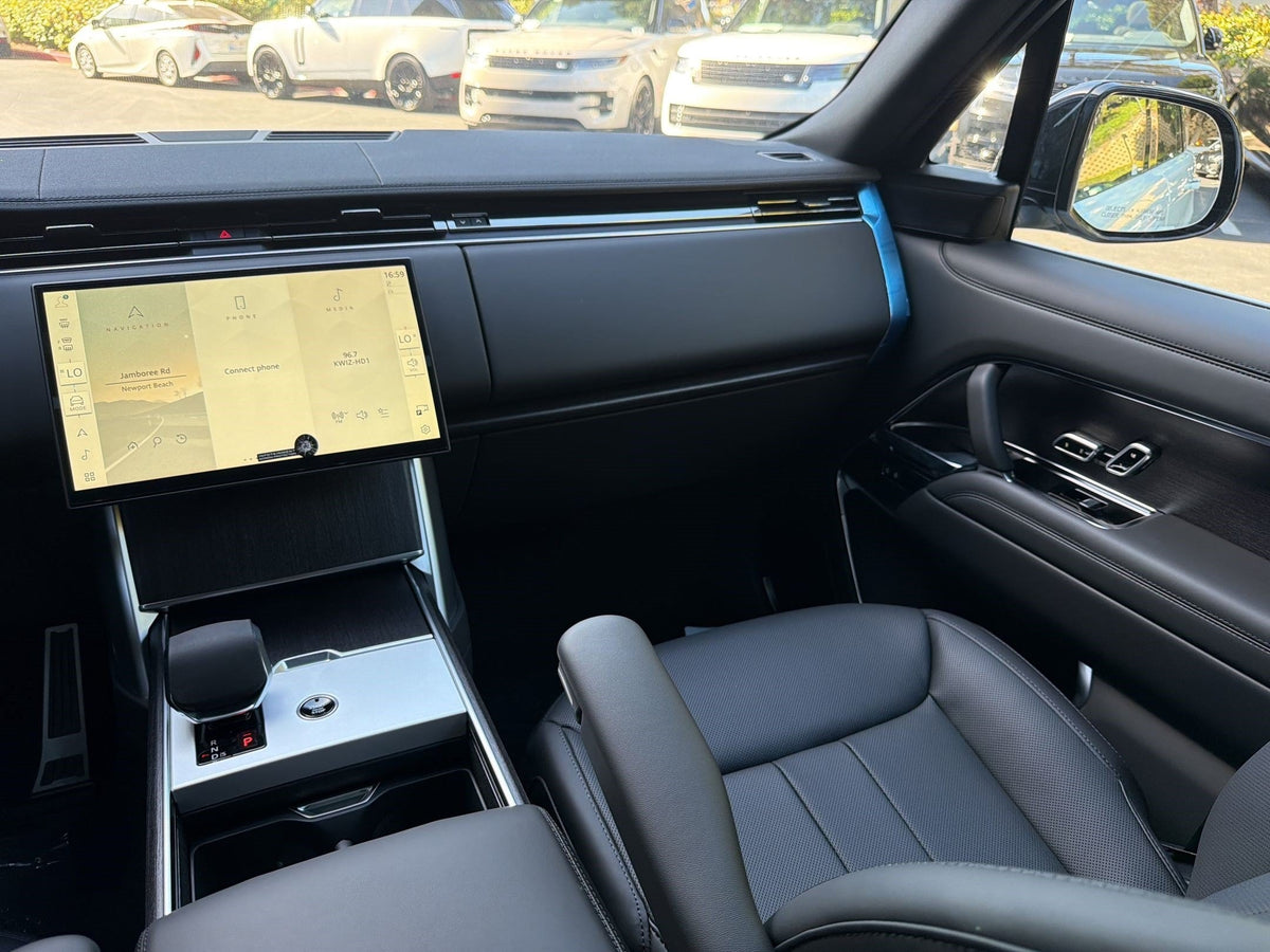 2026 Land Rover Range Rover SE — 12 Miles | MoldnFly Ultra Luxury