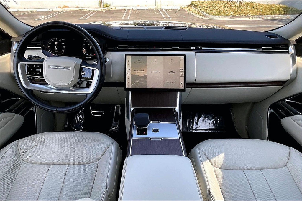2024 Land Rover Range Rover P530 SE SWB — 41,818 Miles | MoldnFly Luxury