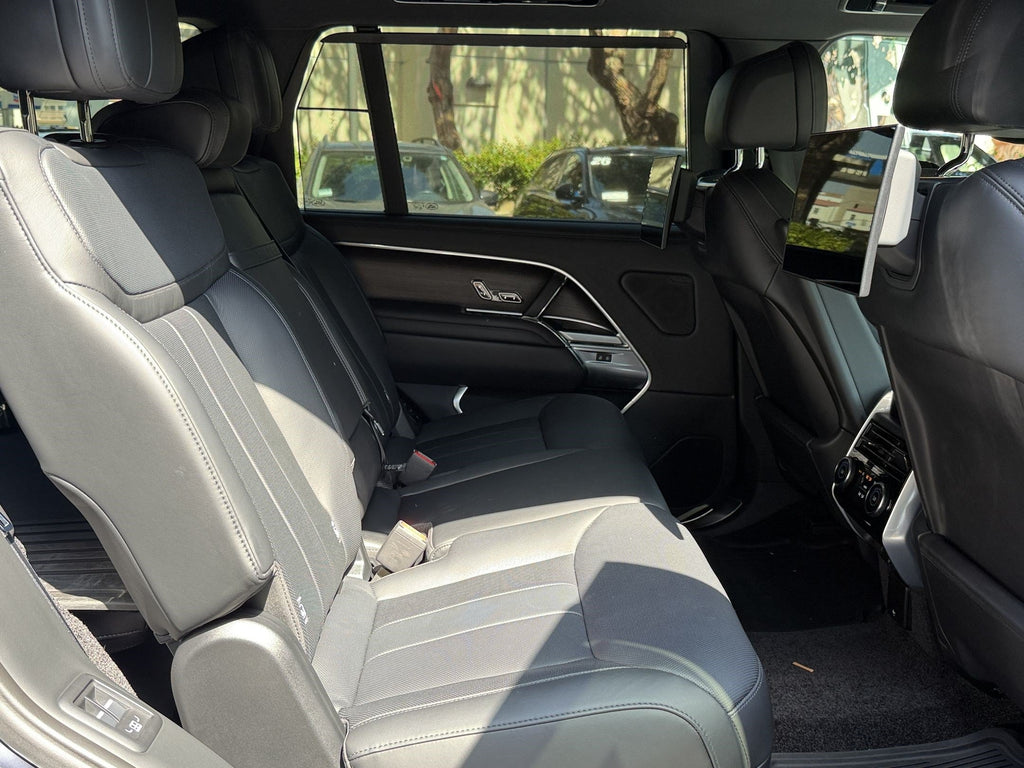 2025 Land Rover Range Rover P400 SE LWB 7 Seat — 14,692 Miles | MoldnFly Ultra Luxury