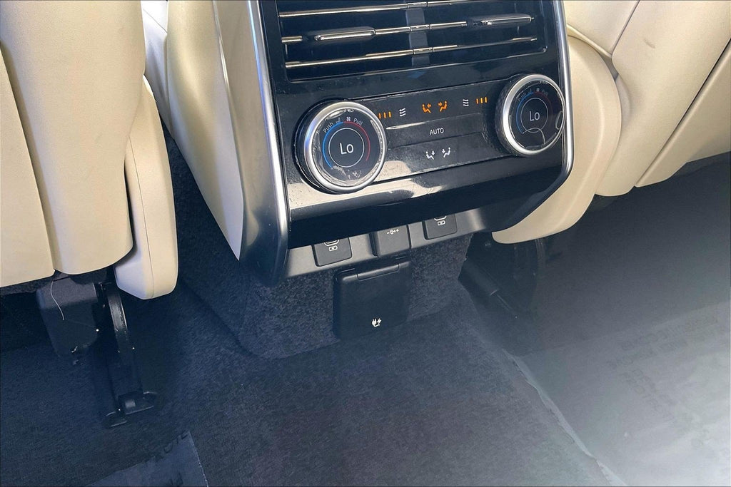 2024 Land Rover Range Rover P530 SE SWB — 41,818 Miles | MoldnFly Luxury