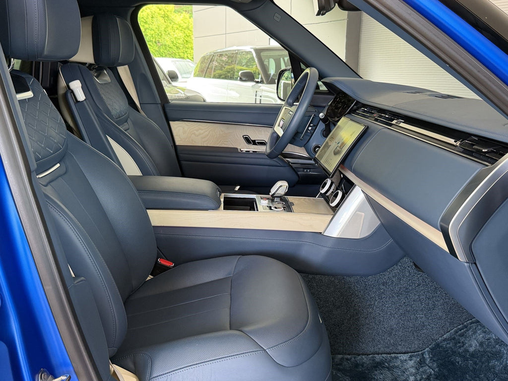 2023 Land Rover Range Rover SV — 26,124 Miles | MoldnFly Ultra Luxury