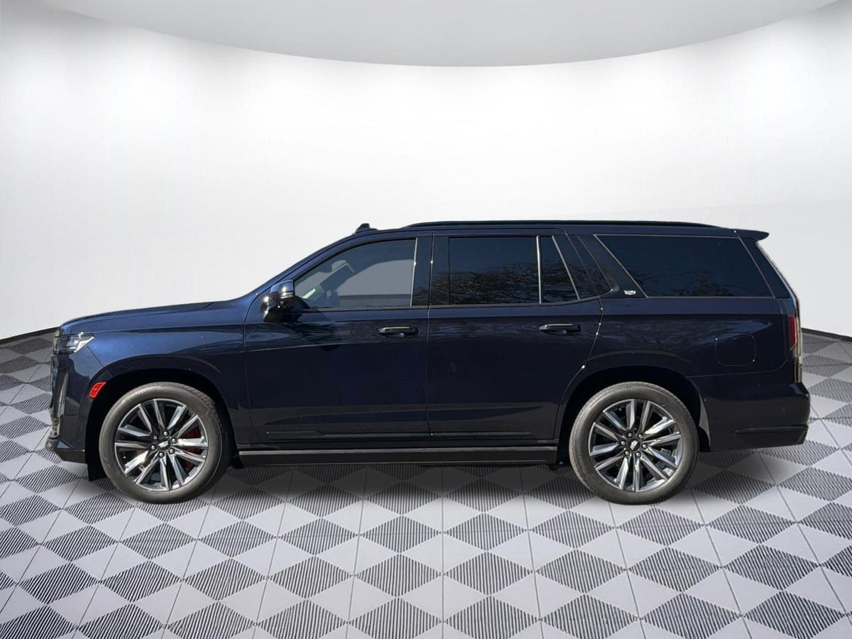 2022 Cadillac Escalade Sport Platinum 4WD — 29,627 Miles | MoldnFly Luxury
